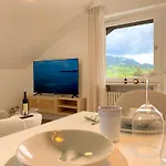 Butler Alpspitz Kueche Parken Balkon 아파트 네쎌방