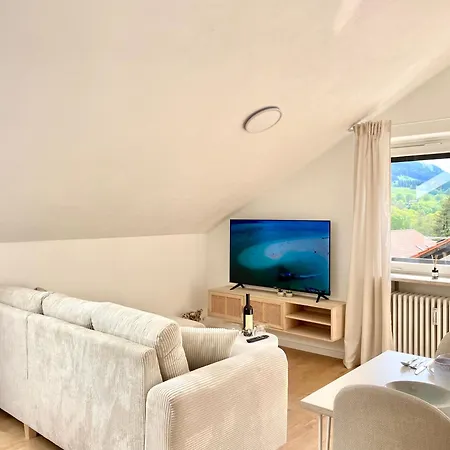 Butler Alpspitz Kueche Parken Balkon Nesselwang